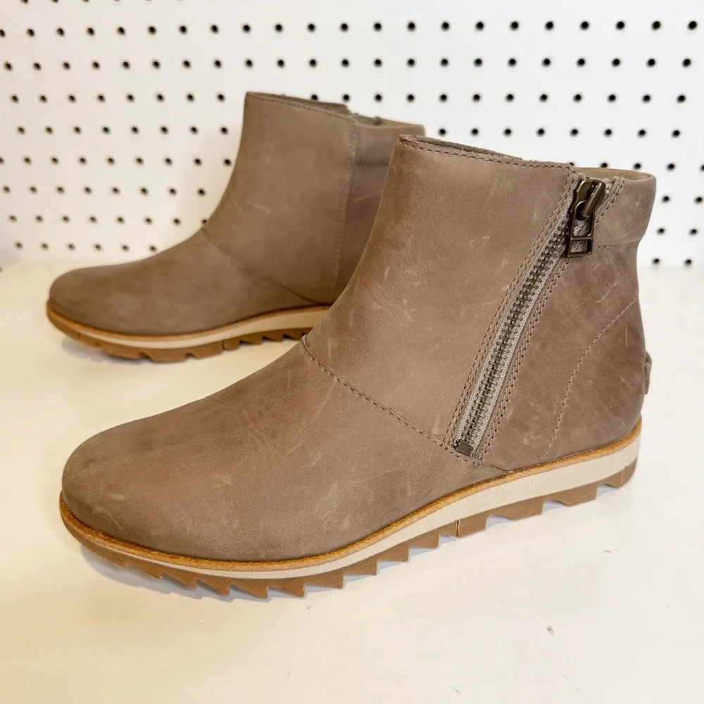 Sorel | Harlow Women's Leather Side‎ Zip Booties NL3737-297 Sz. 7